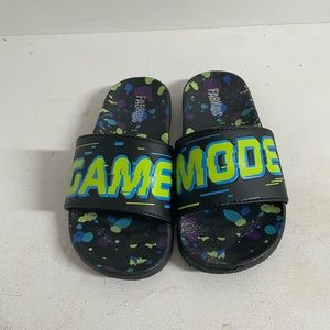 Fab Kids Boys Slides Black & Green Size 11/12 Good Condition